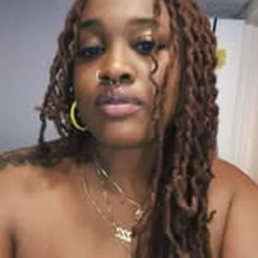 @lexiloathesyou profile image