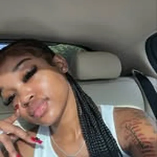 @lexinique profile image