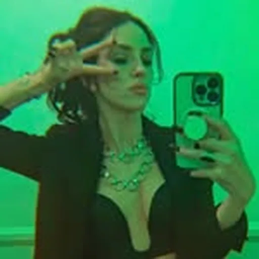 @lexistellwood profile image