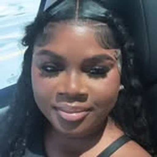 @leybella_ profile image