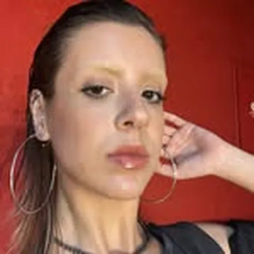 @lia.cara profile image