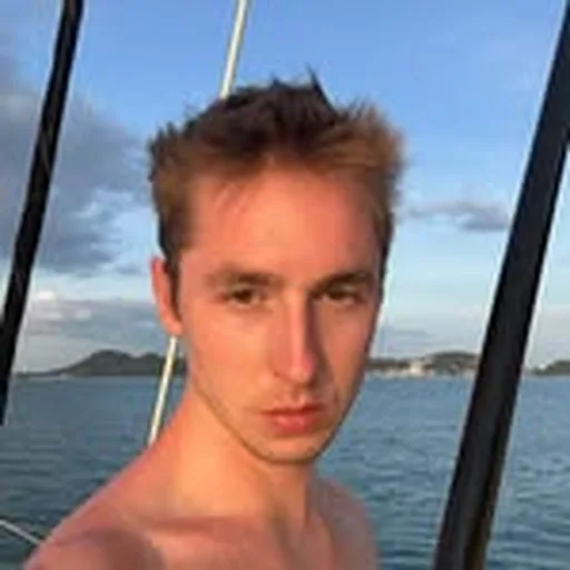 @liamchernen profile image