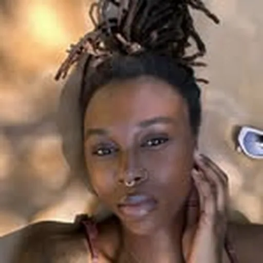 @lifewithmiloh profile image