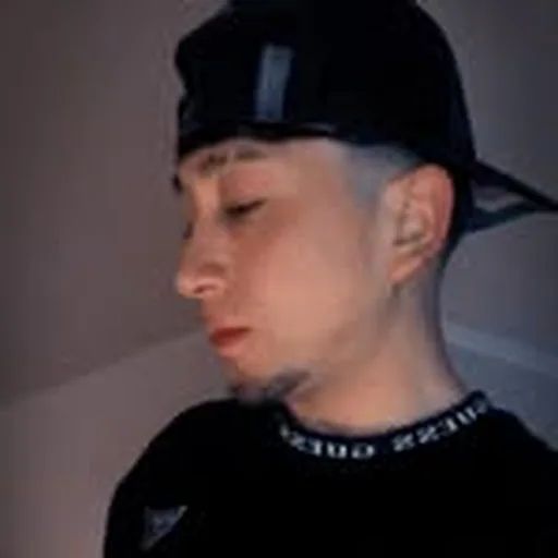 @lil_luisarts_ profile image