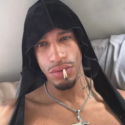 @liljonaro profile image