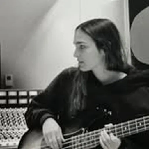 @lilykaplan_ profile image