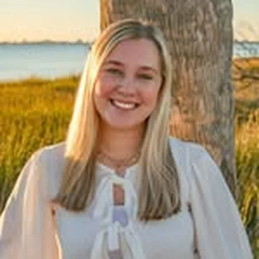 @lilymurban profile image