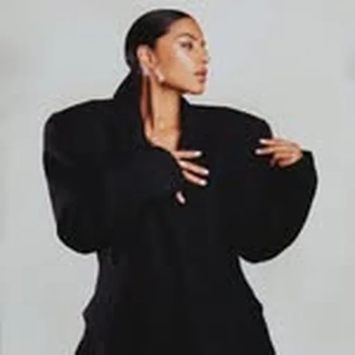 @lindapira profile image