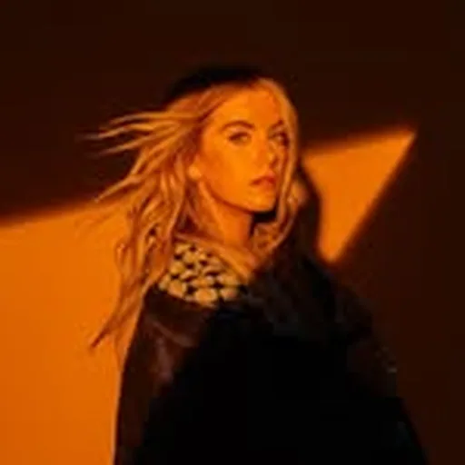 @lindsayell profile image
