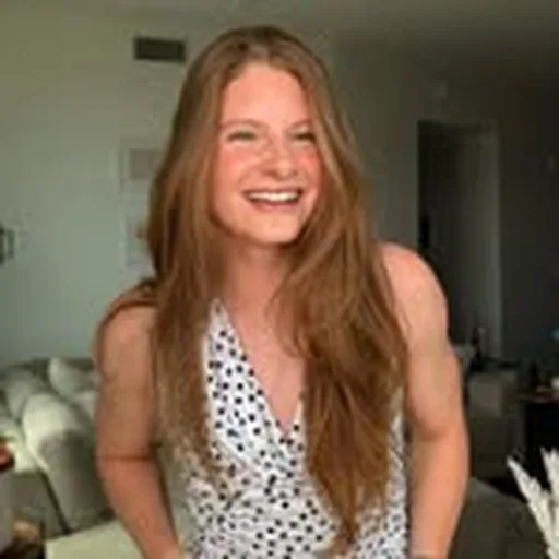 @lindsaylooneyy profile image