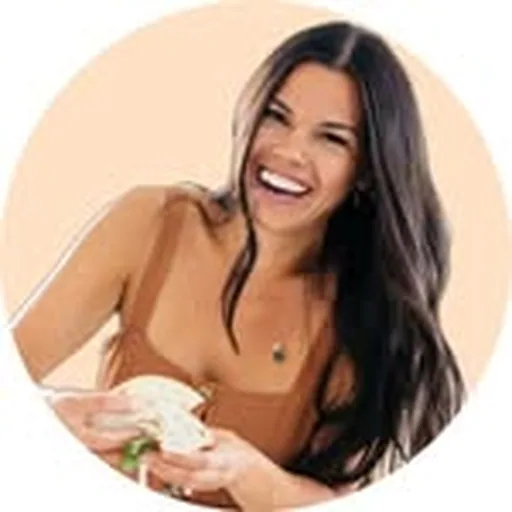 @lindsaypleskot.rd profile image