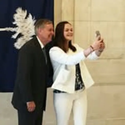 @lindseygrahamsc profile image