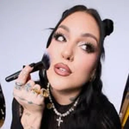 @lipsticknick profile image