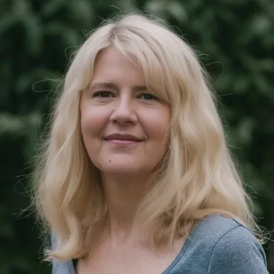 @lisaernstmeditation profile image