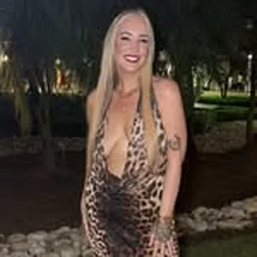 @lisafarrall profile image