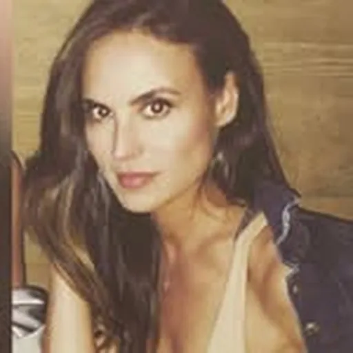 @lisamarieelwes profile image