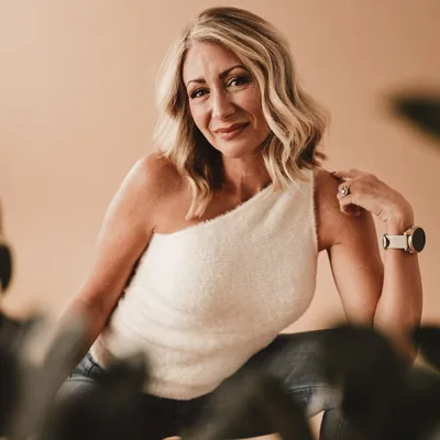@lisamarievanhorn profile image