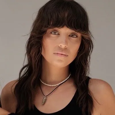 @lisamitrovmua profile image