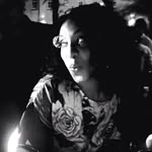 @lisashaw_ profile image