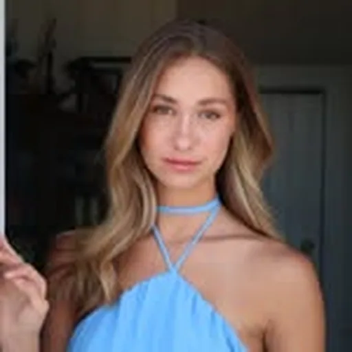 @lizzy.maclaren profile image