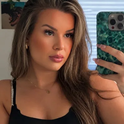 @lizzywunderland profile image