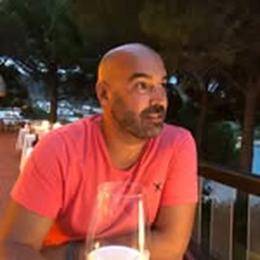 @lluciaferrer profile image