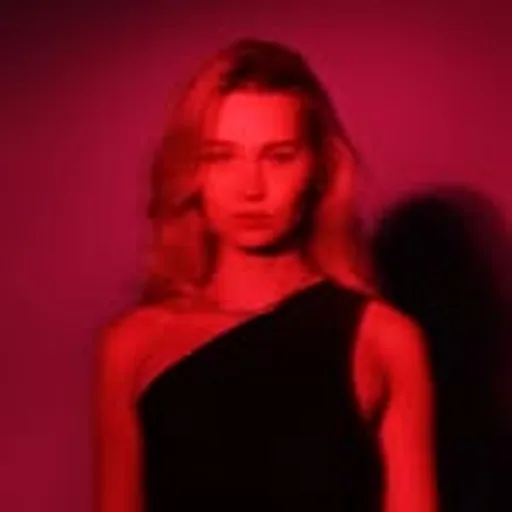@loaszala profile image