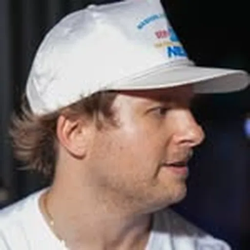 @logan_garrett profile image