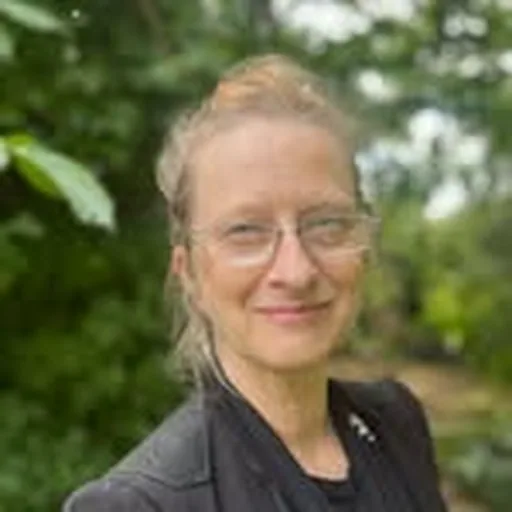 @loisdavidsonart profile image