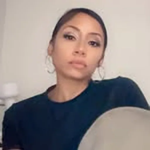 @loladamone profile image