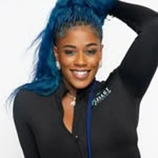 @lolastaxx profile image
