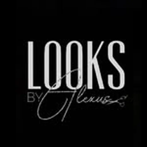 @looksbyalexus profile image