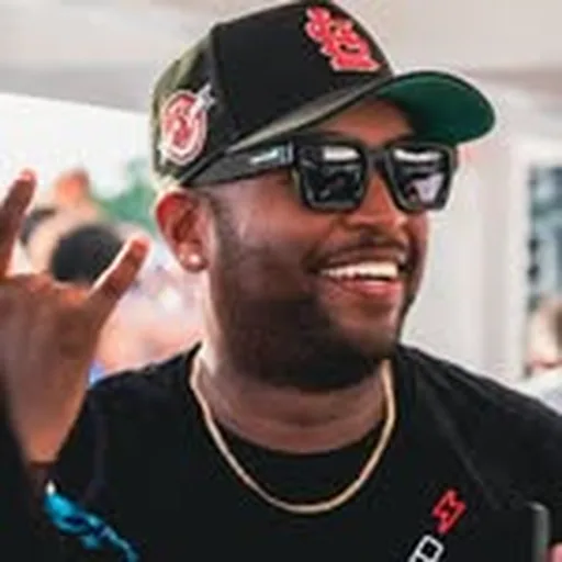 @lordzeus_ profile image