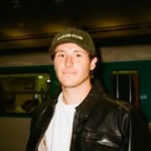@lorisfrri profile image
