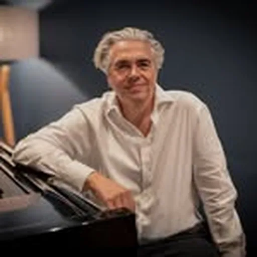 @lornebalfe profile image