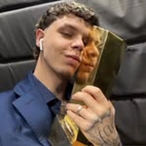 @losttrl_ profile image