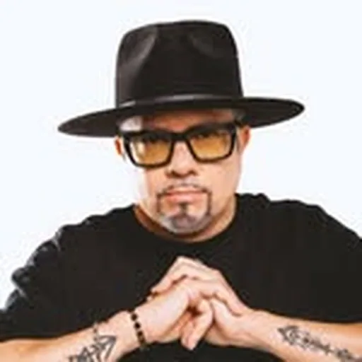 @louievega profile image