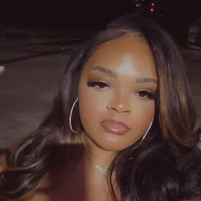 @lovelycee_xo profile image