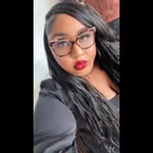 @lovelycierra_ profile image
