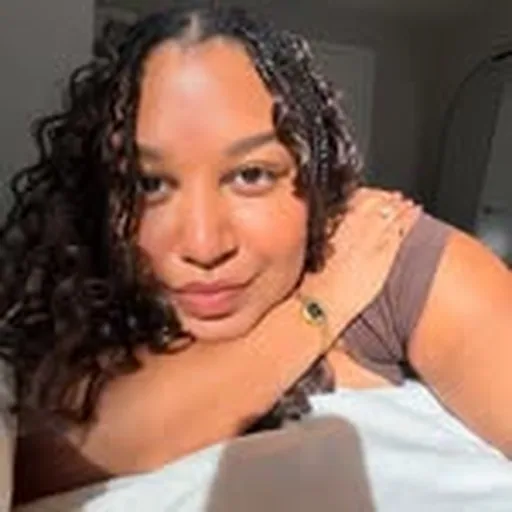 @lovingnel4 profile image