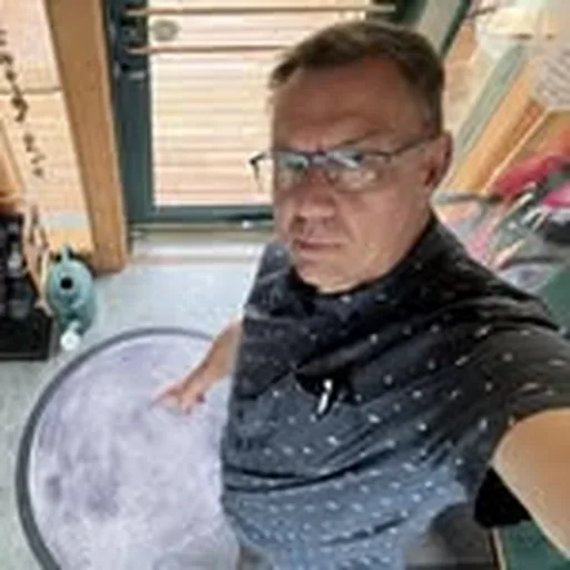 @lseerveld profile image