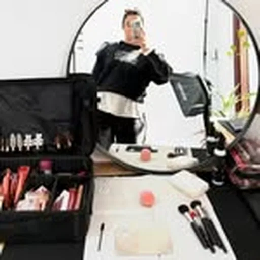 @luanadiazmakeup profile image