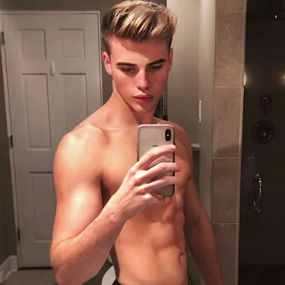 @lucas.dell2 profile image