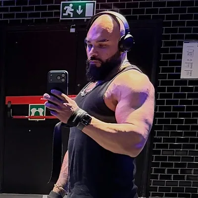 @lucas_chakall profile image