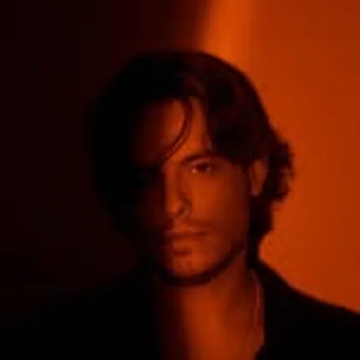 @lucas_lera profile image