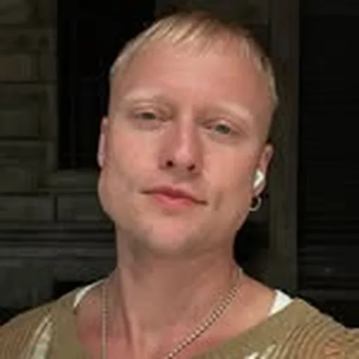 @lucasavid profile image