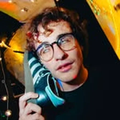@lucasgarat_ profile image