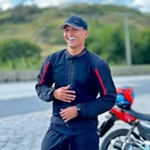 @lucasmotovlogyt_ profile image