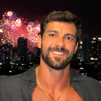 @lucasperesv_ profile image
