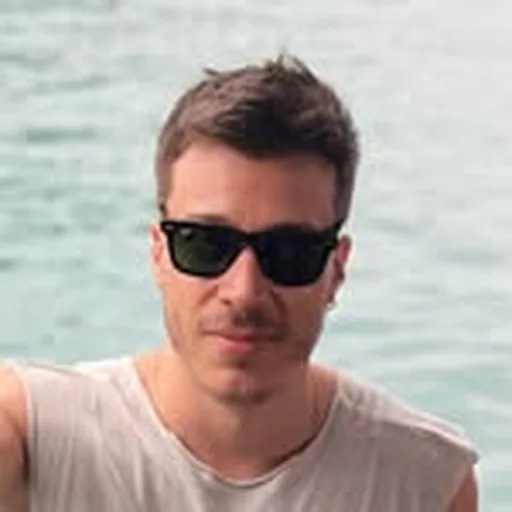 @lucazrosa profile image